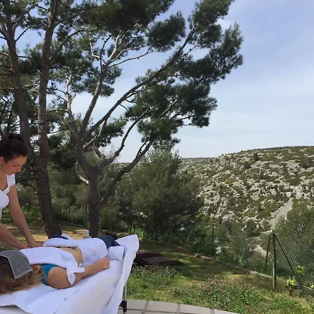 La Garrigue Bed & Breakfast Cassis