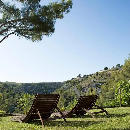 La Garrigue Bed and Breakfast *
